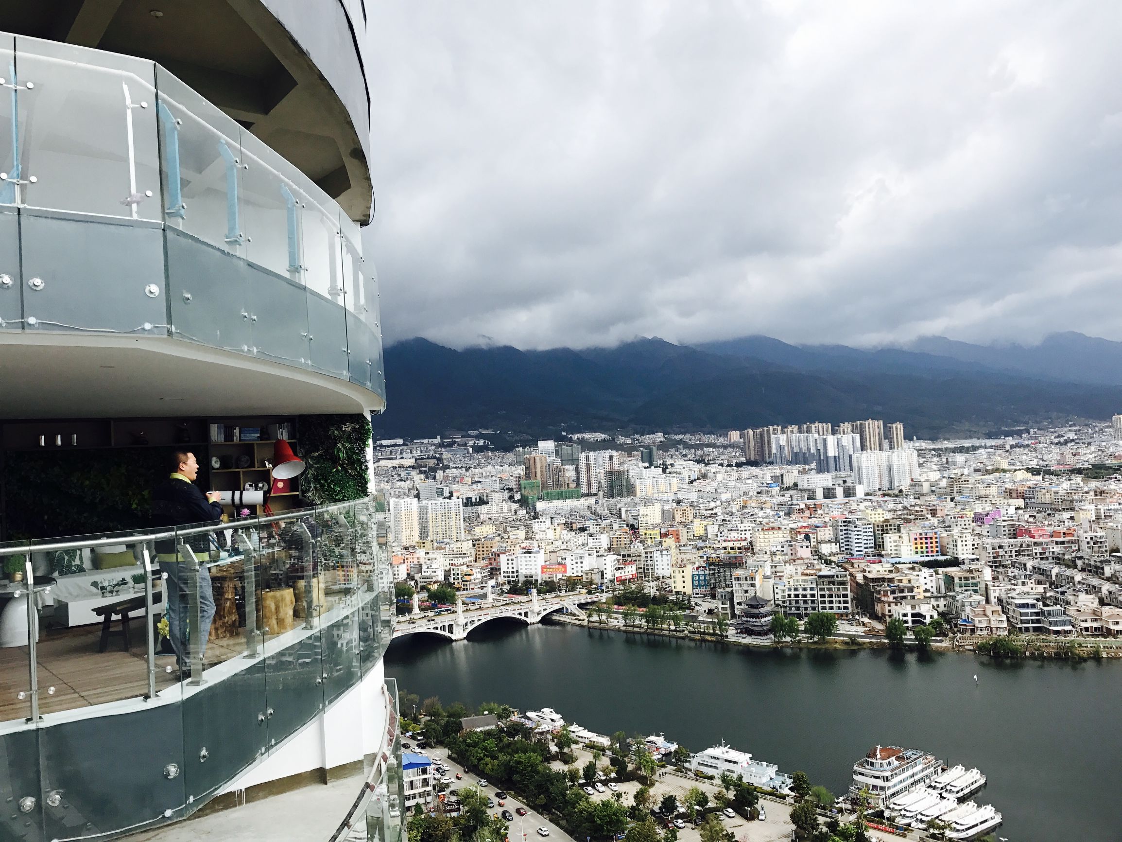 云南“和信行”三大房产标杆项目首次亮相蓉城