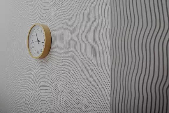 草间弥生跨界玩室内设计,你敢住进这样扎眼的房间吗?!