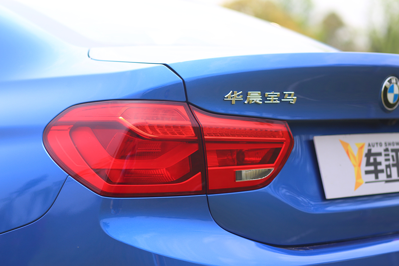 全新bmwx1实车,全新bmw1系两厢