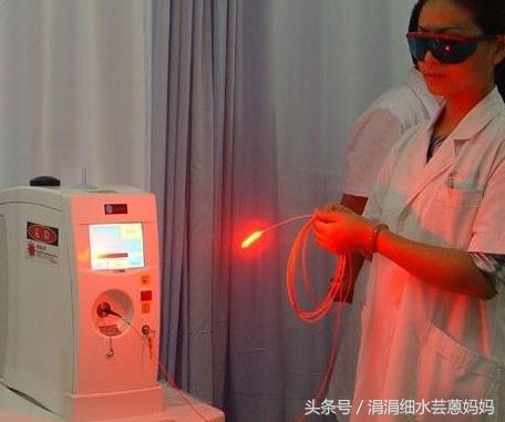 小孩胳膊有黑白花斑,小孩有一块血斑