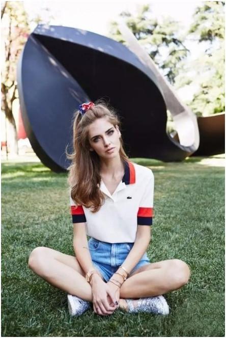 Polo衫太老气？看景甜、Gigi、娜比怎么穿出彩！