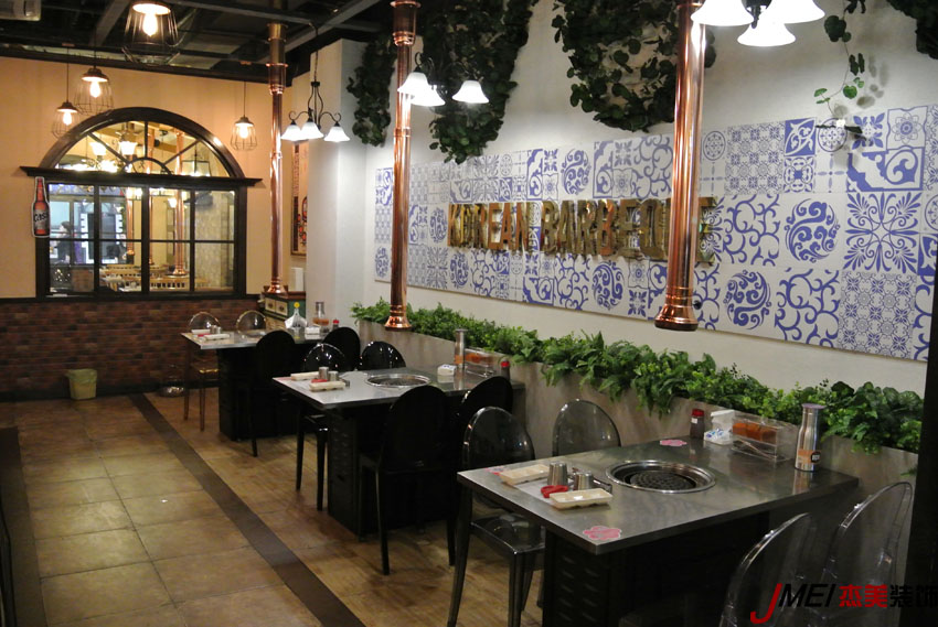 大连和平广场这家烤肉店装修怎么样，去过的朋友请举爪