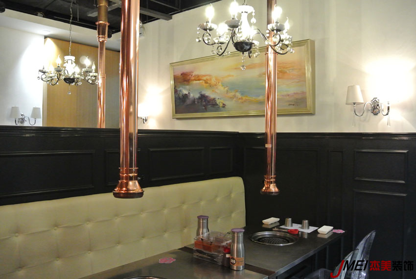 大连和平广场这家烤肉店装修怎么样，去过的朋友请举爪