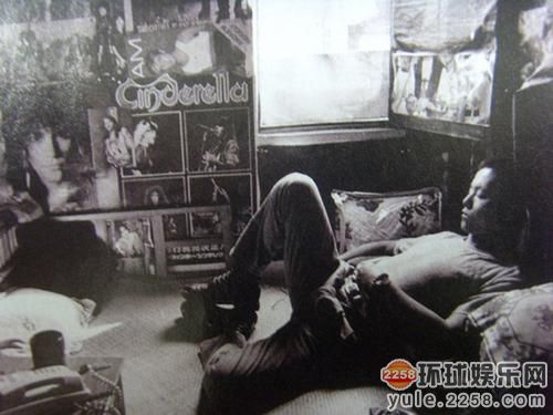 窦唯黑梦专辑架子鼓,窦唯黑梦磁带专辑图文