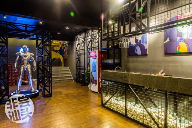 钢铁侠为什么不在地球,钢铁侠为什么不回地球