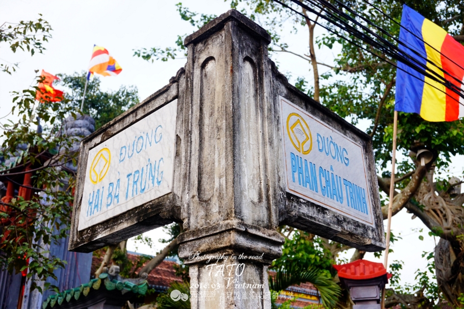 华灯初上霓虹灯闪烁夜色也很美丽,华灯初上迎元宵