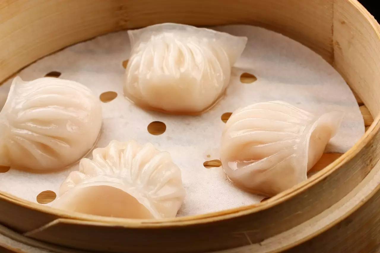 什么！我没听错吧！1元就能吃到招牌菜！这家人家的生日宴也太豪气了吧！