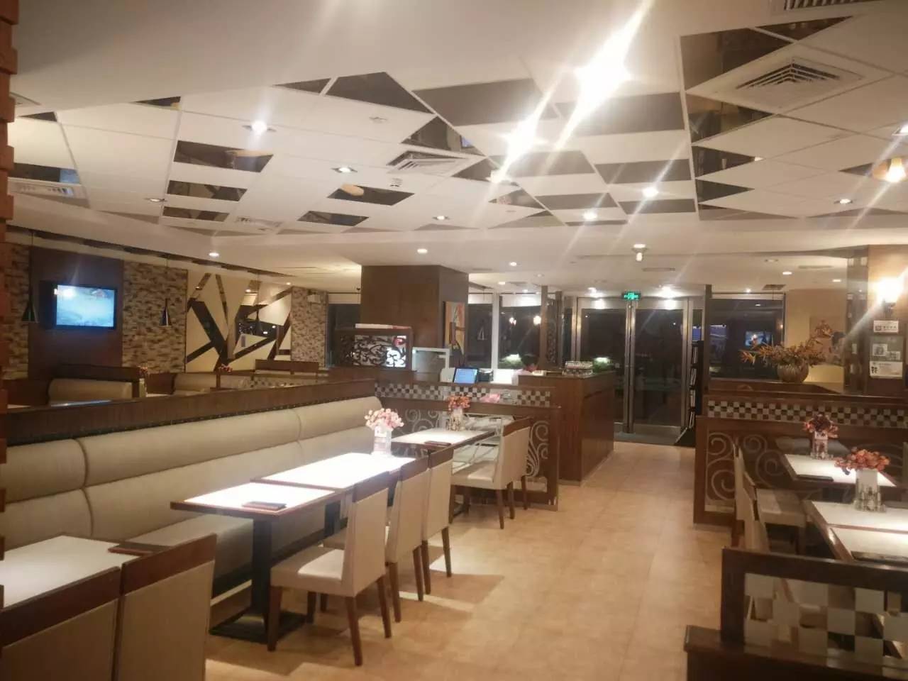 什么！我没听错吧！1元就能吃到招牌菜！这家人家的生日宴也太豪气了吧！