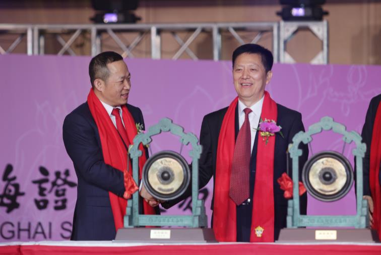 澶т赴瀹炰笟杞瀷婕旇壓,澶т赴瀹炰笟涓氱哗