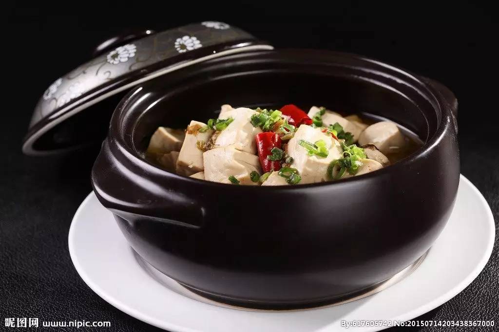 什么！我没听错吧！1元就能吃到招牌菜！这家人家的生日宴也太豪气了吧！