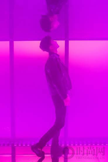 亚洲首场YSLBEAUTYCLUB登陆上海——YSL圣罗兰美妆酷炫开启游轮快闪店