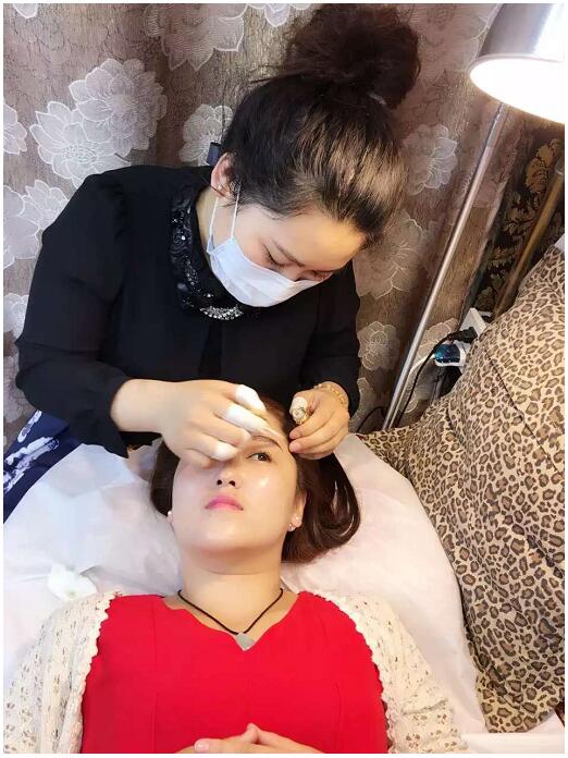 专业半永久化妆纹绣培训学校,北京韩式半永久培训学校