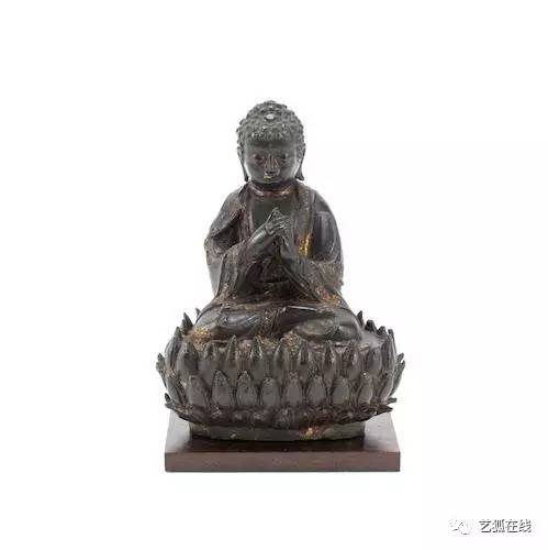 伦敦春拍：当孤傲的“骑士”遇到精彩的“生货”