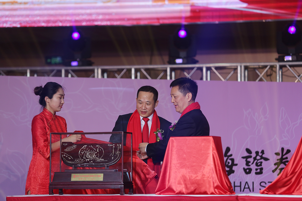 澶т赴瀹炰笟杞瀷婕旇壓,澶т赴瀹炰笟涓氱哗