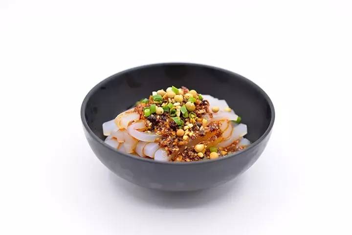 什么！我没听错吧！1元就能吃到招牌菜！这家人家的生日宴也太豪气了吧！