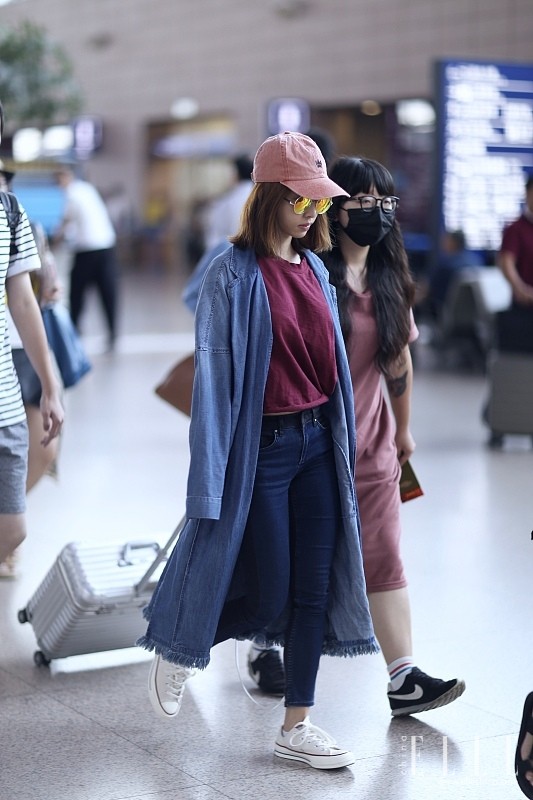 一双帆布鞋300多,3000一双帆布鞋