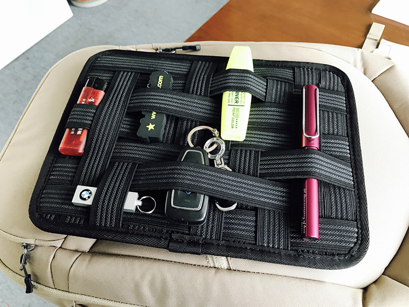 探路者户外正品轻薄双肩轻便背包,探路者斜背包