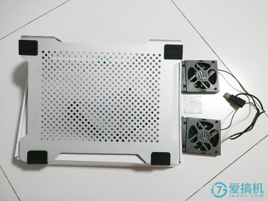 驱走闷热，给你的PC“冲个凉”！——ORICO全铝DIY双风扇笔记本散热垫体验