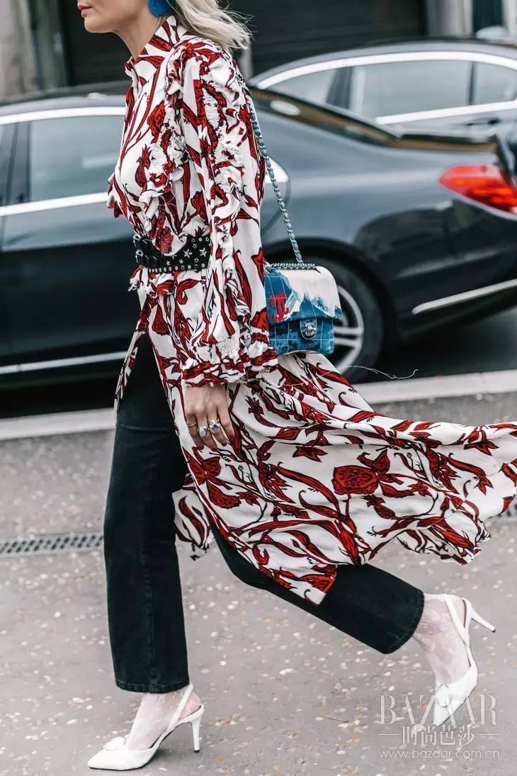 复古印花连衣裙怎么搭配好看,复古印花连衣裙适合优雅的女人穿