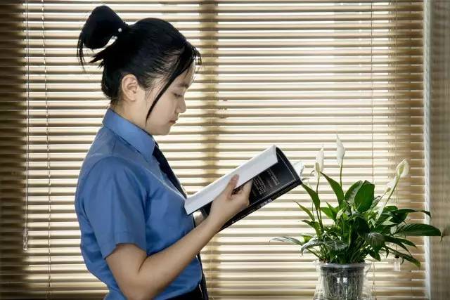 与世界读书日相遇,读书日遇见一本书