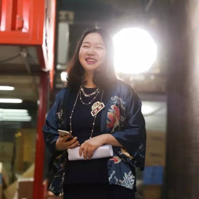 宝宝摔倒磕到头肿起来软软的,宝宝摔倒磕到后脑勺观察多久