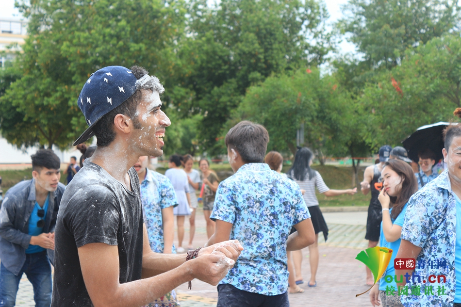 山大泰国留学生泼水节,沉浸式体验泰国的泼水节