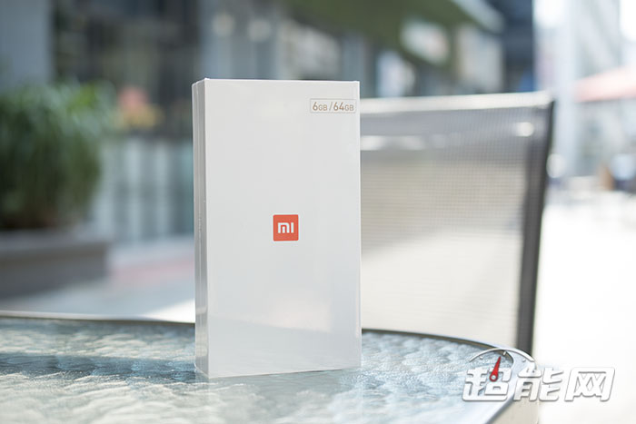 小米6真机体验后评测2499元,成色完美的小米6