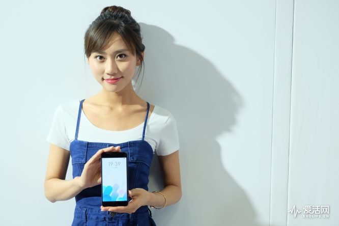 魅族魅蓝e2小窗,魅蓝e2灯怎么设置