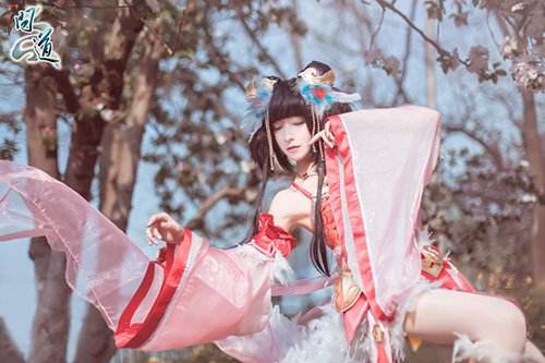 《问道》大型线下玩家狂欢趴NPC被迫现身卖艺