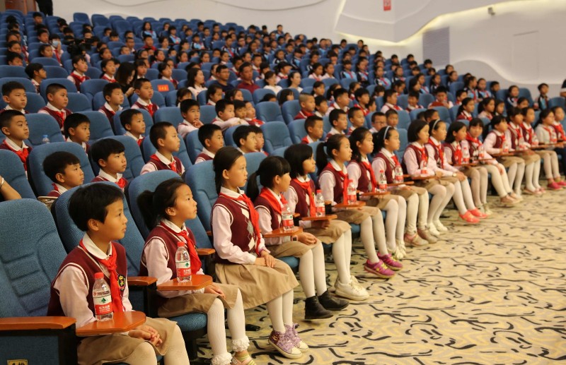 遵义团市委开展“喜迎十九大红领巾心向*党**”科学家进校园系列活动