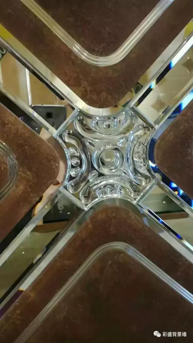 家装镀膜玻璃好还是普通玻璃好,镀膜玻璃与普通玻璃哪个在室外