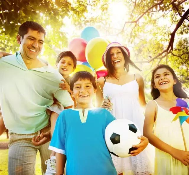 宝爸宝妈家庭教育案例分享,采访宝妈宝爸有关教育的问题