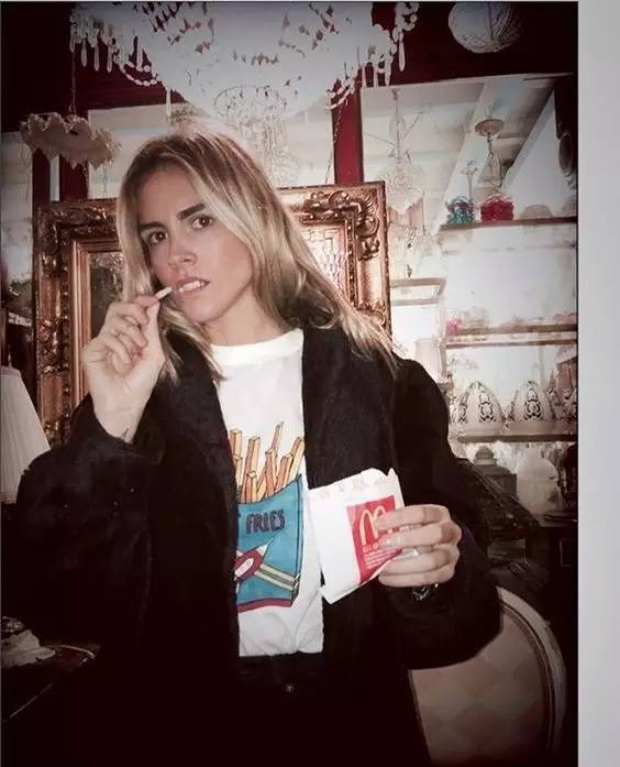 今年最潮的衣服,今年最流行的衣服30多岁穿的