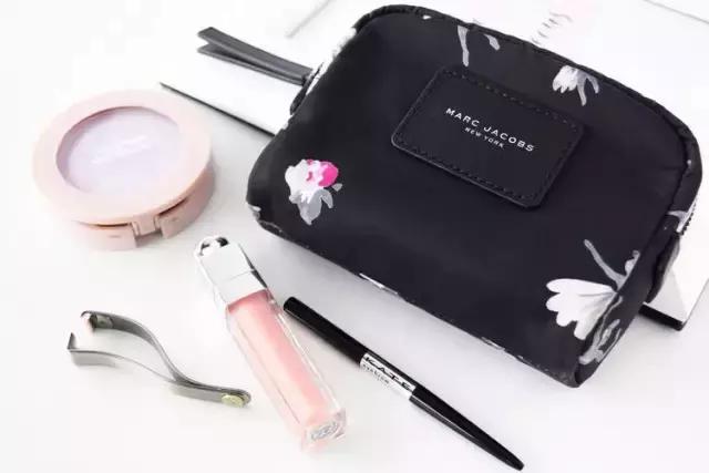 你过得好不好，翻翻你的化妆包就能知道