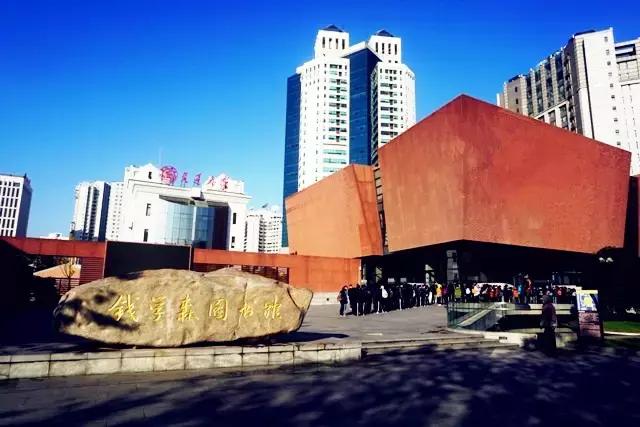 魔都各大高校里竟藏了这么多人少景美的秘密好地方,假期约起来!