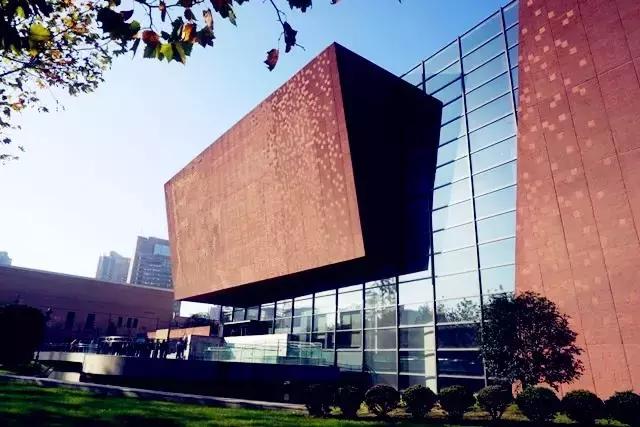 魔都各大高校里竟藏了这么多人少景美的秘密好地方,假期约起来!