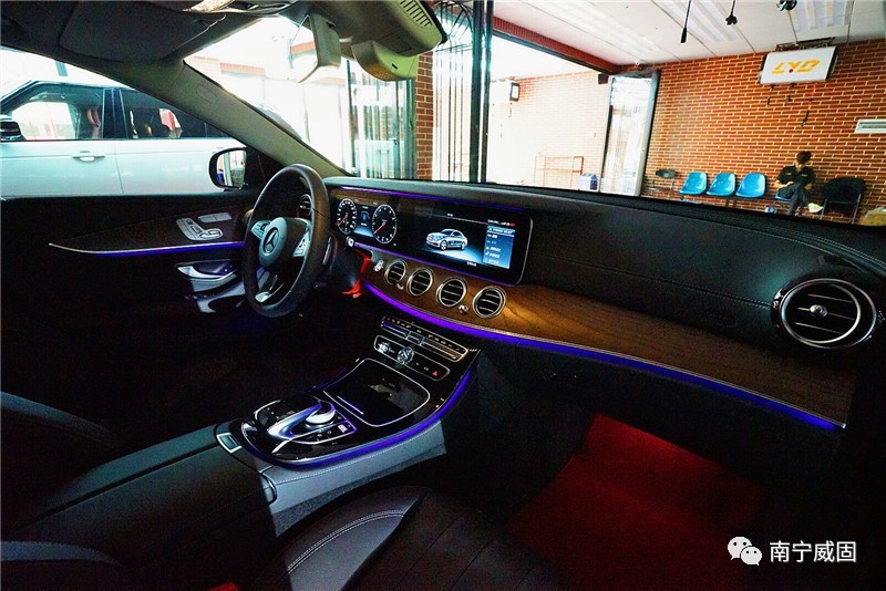 奔驰e300l新车贴膜,奔驰e300l贴太阳膜注意什么