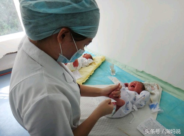 新生儿疾病筛查足跟采血教学视频,新生儿足底采血检查说先天性贫血