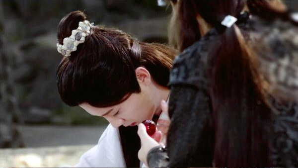 林思意择天记小黑龙吃东西,在择天记里林思意是小黑龙吗