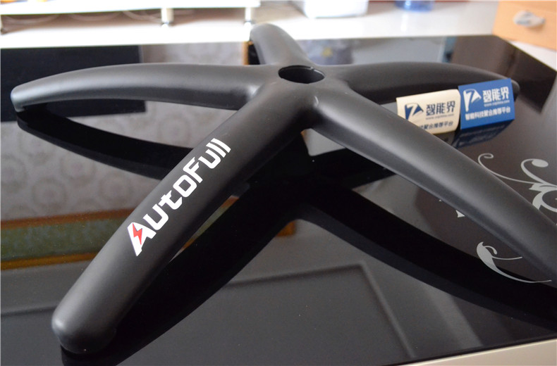 能够让人放松的椅子,让人腰挺直的椅子