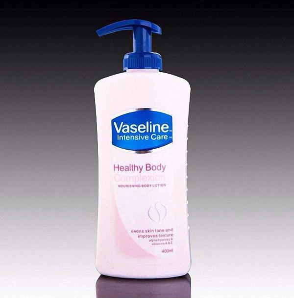 女性必用的精华液,精华液抹脖子