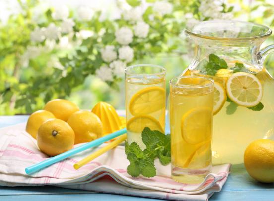 鸡蛋清敷脸收缩毛孔的正确方法,毛孔收缩精华正确使用方法