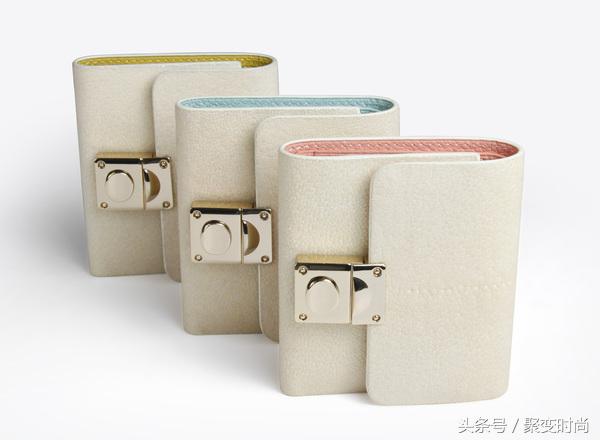 当遇上米色珍珠鱼皮具，珍珠鱼皮革的珍珠光彩才终于名副其实