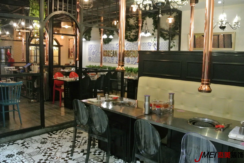 大连和平广场这家烤肉店装修怎么样，去过的朋友请举爪