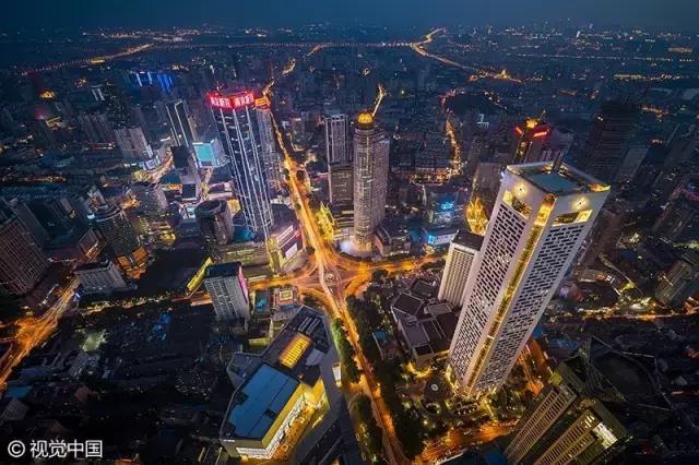 论代购是怎样炼成的！冲着这些商业街都要去走一遭的城市！