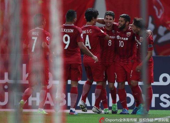 亚冠浩克进球庆祝动作,上港大胜浩克花式传球