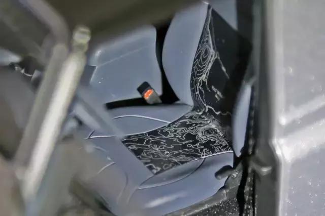 一辆路虎200万,路虎一百多万的