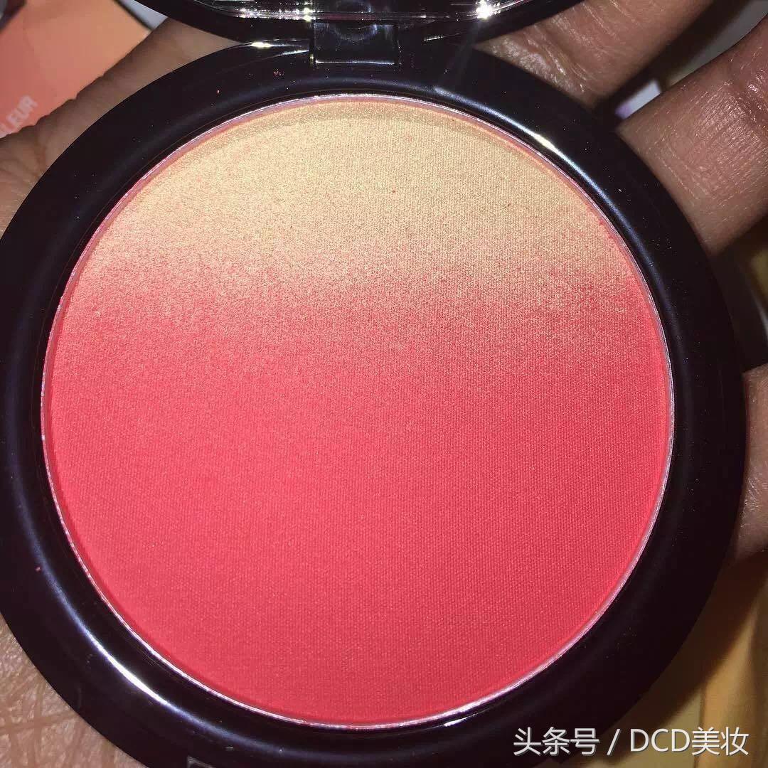 打了腮红之后更丑了,感觉打了腮红更丑了