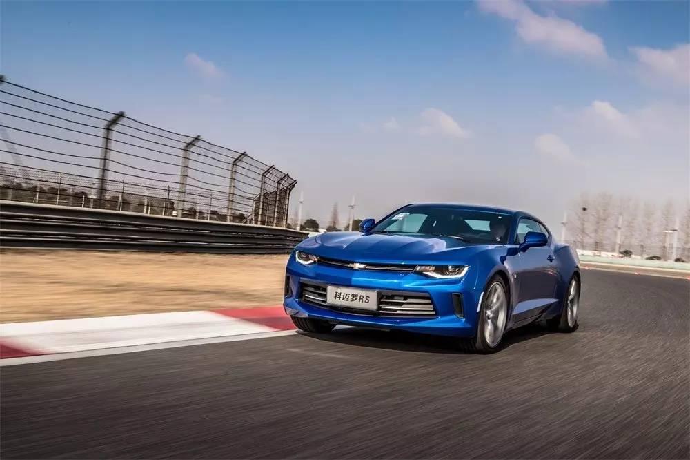 雪佛兰科迈罗rs漂移,雪佛兰科迈罗大黄蜂敞篷版漂移