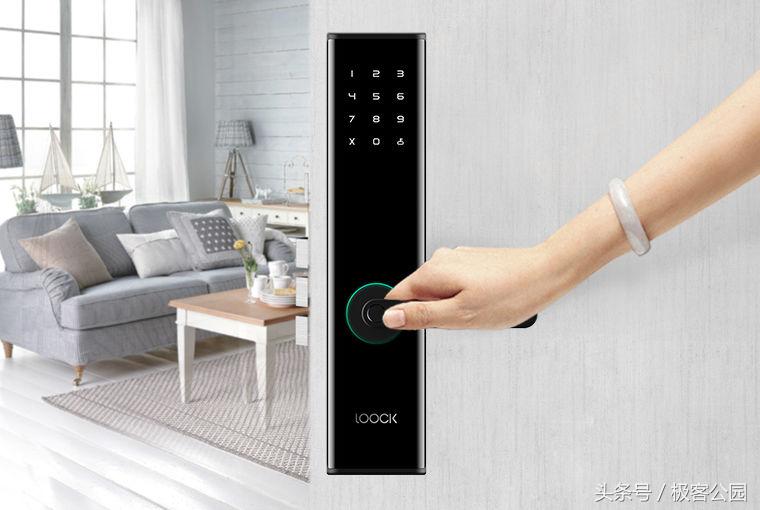 装上这把「秒开」的门锁,感觉记性不好的我得到了拯救